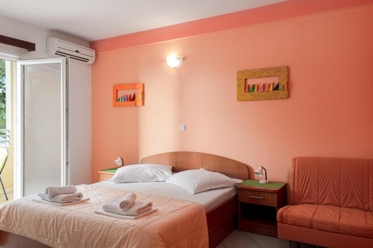 Apartments Promenada - Beachfront Tučepi Exteriér fotografie