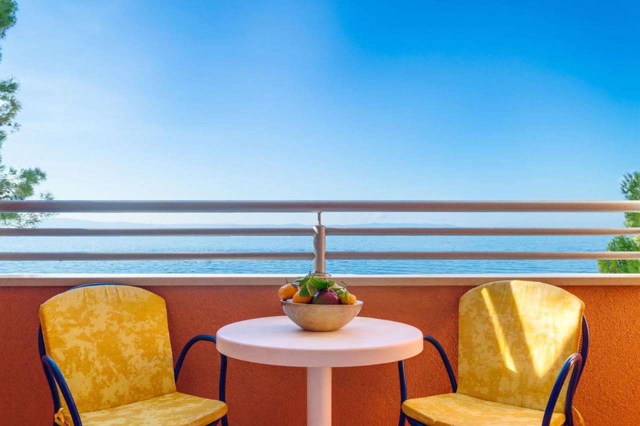 Apartments Promenada - Beachfront Tučepi Exteriér fotografie