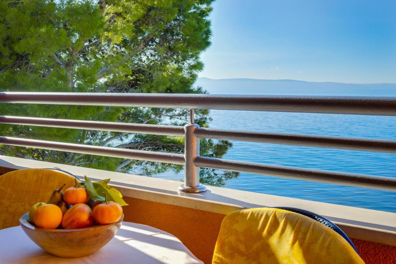 Apartments Promenada - Beachfront Tučepi Exteriér fotografie